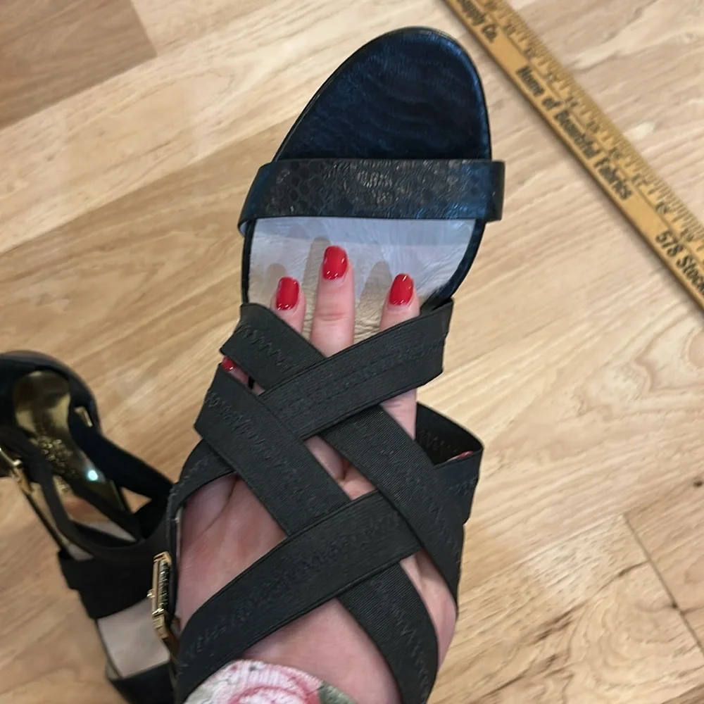 Michael Kors size 9.5 - Picture 3 of 6